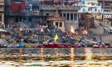 Golden Triangle Tour with Khajuraho and Varanasi